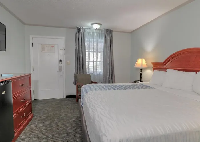 Belle Aire Motel - Downtown Convention Center - Gatlinburg